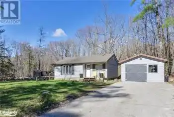 1006 HERON LANE, Gravenhurst, Ontario P0E1G0, 3 Bedrooms Bedrooms, ,1 BathroomBathrooms,All Houses,For Sale,HERON LANE,40633851