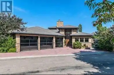 30 Patina Lane Calgary Alberta T3H3N4