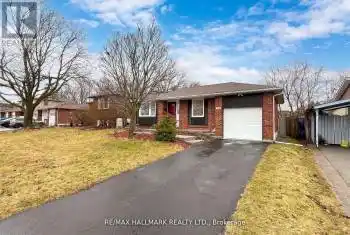 764 Hillcrest Road, Pickering (West Shore), Ontario L1W2P4, 5 Bedrooms Bedrooms, ,2 BathroomsBathrooms,All Houses,For Sale,Hillcrest,E9258504