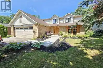 416 CLAIRBROOK Crescent Waterloo Ontario N2L5V7