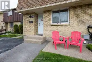 50 Lakeshore Road Unit# 101, St. Catharines, Ontario L2N6P8, 3 Bedrooms Bedrooms, ,2 BathroomsBathrooms,All Houses,For Sale,Lakeshore,X9259060