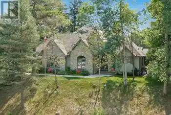 1 Bunker Place, Oro-Medonte (Horseshoe Valley), Ontario L0L2L0, 2 Bedrooms Bedrooms, ,3 BathroomsBathrooms,All Houses,For Sale,Bunker,S9259235