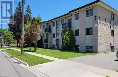 203 Avenue Unit 1 Kitchener Ontario N2M3K9