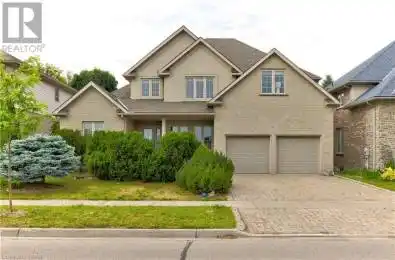 413 Drive Kitchener Ontario N2K4H9