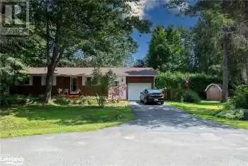 150 LOFTY PINES Crescent, Gravenhurst, Ontario P1P1M6, 4 Bedrooms Bedrooms, ,2 BathroomsBathrooms,All Houses,For Sale,LOFTY PINES,40634886