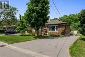 17 Hewson Crescent, Halton Hills (Georgetown), Ontario L7G2N8, 3 Bedrooms Bedrooms, ,2 BathroomsBathrooms,All Houses,For Sale,Hewson,W9262039