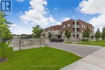 529 South Pelham Road Unit# 201, Welland, Ontario L3C0H7, 2 Bedrooms Bedrooms, ,2 BathroomsBathrooms,Condo,For Sale,South Pelham,X9262187