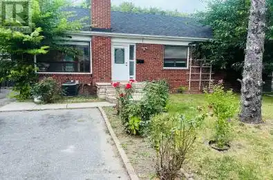 244 Avenue Toronto Ontario M2M1H5