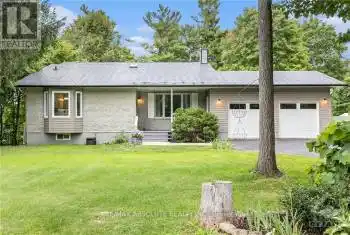 10 WOODLAND Drive, McNab/Braeside, Ontario K0A1G0, 3 Bedrooms Bedrooms, ,2 BathroomsBathrooms,All Houses,For Sale,Braeside,WOODLAND,X9518011