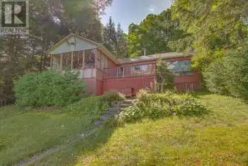 1072 MENOMINEE LAKE Rd, Lake of Bays, Ontario P0B 1A0, 2 Bedrooms Bedrooms, 6 Rooms Rooms,1 BathroomBathrooms,All Houses,Sold,MENOMINEE LAKE,X9266853