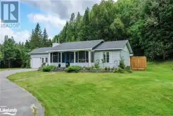 103 OLD CENTURIAN Road, Huntsville, Ontario P1H2N5, 4 Bedrooms Bedrooms, ,3 BathroomsBathrooms,All Houses,For Sale,OLD CENTURIAN,40636603