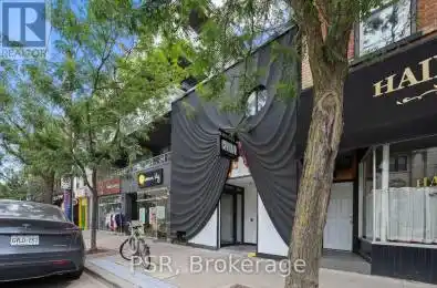 745 Street Unit Upper Toronto Ontario M4M1H3