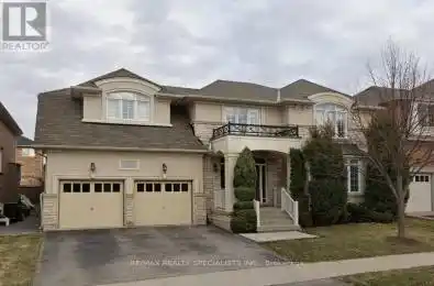 2239 Crescent Oakville Ontario L6M4T5