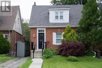 133 Bond St, Hamilton, Ontario L8S 3W4, 2 Bedrooms Bedrooms, 5 Rooms Rooms,2 BathroomsBathrooms,All Houses,Sold,Bond,X9267559