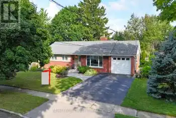 65 Kensington Street, Guelph (Waverley), Ontario N1E3P6, 3 Bedrooms Bedrooms, ,2 BathroomsBathrooms,All Houses,For Sale,Kensington,X9269722