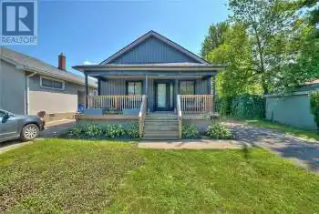 2 FAIRBURN Avenue, St. Catharines, Ontario L2T1B2, 3 Bedrooms Bedrooms, ,1 BathroomBathrooms,All Houses,For Sale,FAIRBURN,40638403