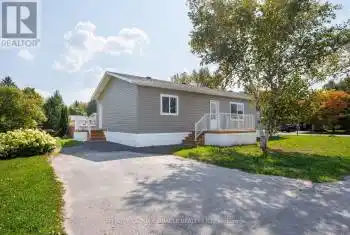 16 Park Street, Kawartha Lakes (Lindsay), Ontario K9V0H7, 3 Bedrooms Bedrooms, ,2 BathroomsBathrooms,Commercial,For Sale,Park,X9271479