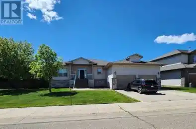 9005 Lakeshore Drive Grande Prairie Alberta T8X8C7