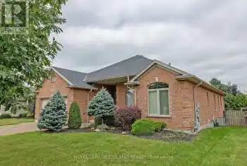 38 Riness Dr, Thames Centre, Ontario N0L 1G0, 2 Bedrooms Bedrooms, 7 Rooms Rooms,3 BathroomsBathrooms,All Houses,Sold,Riness,X9284217