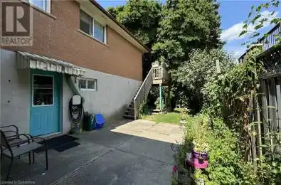 408 Street Unit 2 Waterloo Ontario N2L1W8