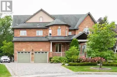 15 Court Richmond Hill Ontario L4E4Z2