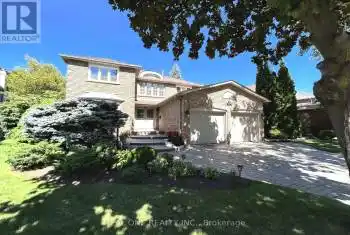 2046 Pineview Drive, Oakville (Iroquois Ridge North), Ontario L6H4Z8, 6 Bedrooms Bedrooms, ,5 BathroomsBathrooms,All Houses,For Sale,Pineview,W9295069