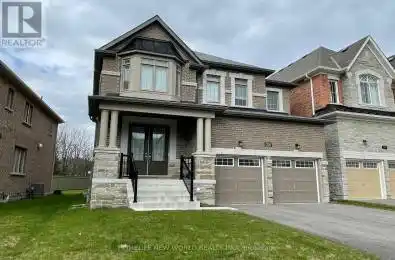 256 Crescent Aurora Ontario L4G0Z4