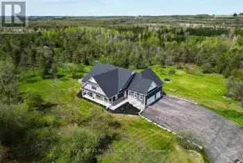 5583 Third Line, Erin (Hillsburgh), Ontario N0B1Z0, 5 Bedrooms Bedrooms, ,5 BathroomsBathrooms,All Houses,For Sale,Third,X8347128