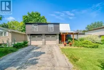 38 Birchlea Drive, Innisfil (Gilford), Ontario L0L1R0, 4 Bedrooms Bedrooms, ,3 BathroomsBathrooms,All Houses,For Sale,Birchlea,N9298845