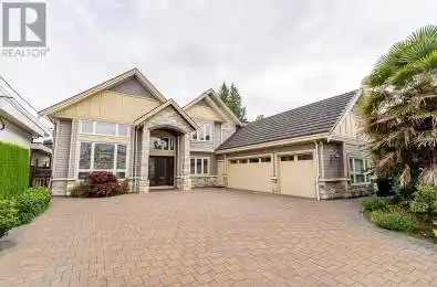 9028 Crescent Richmond British Columbia V7A2C6