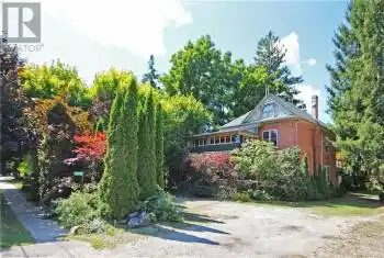 220 MARSH Street, The Blue Mountains, Ontario N0H1J0, 5 Bedrooms Bedrooms, ,3 BathroomsBathrooms,All Houses,For Sale,MARSH,40640989