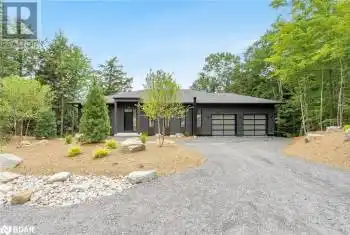 25 DEERHURST HIGHLANDS Drive, Huntsville, Ontario P1H1B1, 3 Bedrooms Bedrooms, ,2 BathroomsBathrooms,All Houses,For Sale,DEERHURST HIGHLANDS,40641040