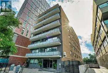 710 SPADINA Avenue Unit# 102, Toronto, Ontario M5S2J3, ,1 BathroomBathrooms,Condo,For Rent,SPADINA,40642024