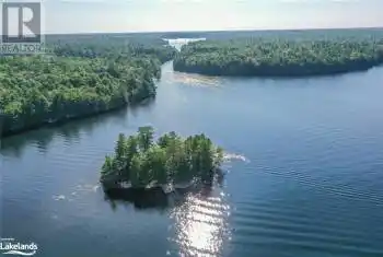 1 ISLAND 4SR Island, Gravenhurst, Ontario P0E1G0, 2 Bedrooms Bedrooms, ,1 BathroomBathrooms,All Houses,For Sale,ISLAND 4SR,40639526