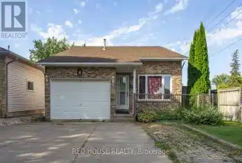 4 Eastwood Drive, Welland, Ontario L3C6W3, 7 Bedrooms Bedrooms, ,3 BathroomsBathrooms,All Houses,For Sale,Eastwood,X9301852