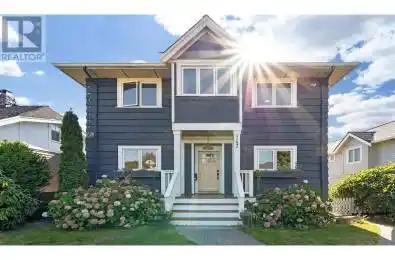 747 6TH Street North Vancouver British Columbia V7L1R5