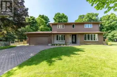 16 Garrett Crescent Barrie (North Shore) Ontario L4M4R8