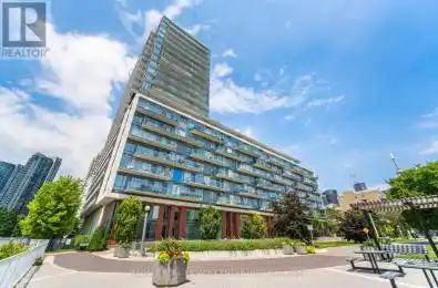 90 Road Unit 832 Toronto (Niagara) Ontario M5V3W5