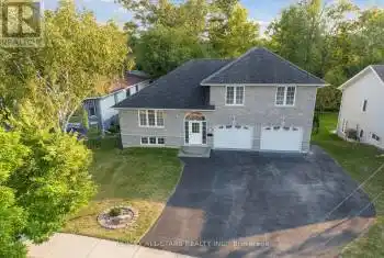 121 Riverglen Drive, Georgina (Keswick South), Ontario L4P2R3, 4 Bedrooms Bedrooms, ,3 BathroomsBathrooms,All Houses,For Sale,Riverglen,N9302715