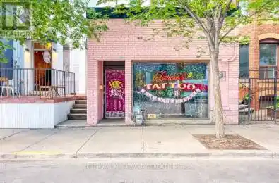 104 Avenue Unit Main Toronto (Trinity-Bellwoods) Ontario M6J2Z4