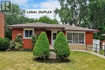 100 Fairway Rd, Kitchener, Ontario N2A 2N5, 3 Bedrooms Bedrooms, 9 Rooms Rooms,2 BathroomsBathrooms,All Houses,Sold,Fairway,X9304030