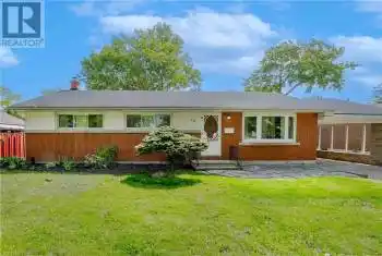 70 DIFFIN Drive, Welland, Ontario L3C2K1, 4 Bedrooms Bedrooms, ,2 BathroomsBathrooms,All Houses,For Sale,DIFFIN,40641253