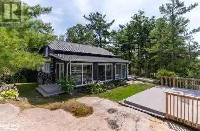 2 ISLAND 860 Honey Harbour Ontario P0E1E0