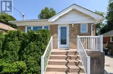 61 Avenue Toronto (Clairlea-Birchmount) Ontario M1L2W1