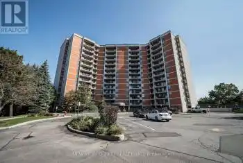 7811 Yonge Street Unit# 410, Markham (Thornhill), Ontario L3T4S3, 3 Bedrooms Bedrooms, ,2 BathroomsBathrooms,Condo,For Sale,Yonge,N9303012