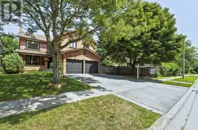 179 Crescent Oakville (College Park) Ontario L6H5A5