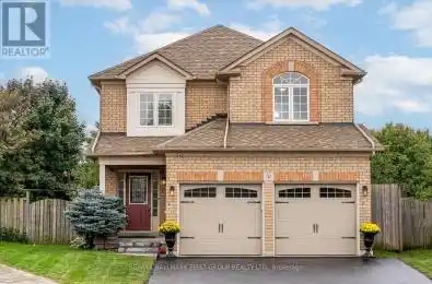 32 Court Whitby (Brooklin) Ontario L1M2G9