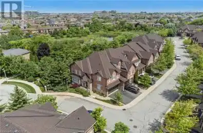 300 RAVINEVIEW Way Unit# 44 Oakville Ontario L6H7J2