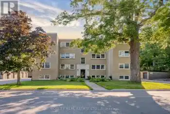 288 Reynolds Street Unit# 16, Oakville (Old Oakville), Ontario L6J3L4, 2 Bedrooms Bedrooms, ,1 BathroomBathrooms,Condo,For Sale,Reynolds,W9307486