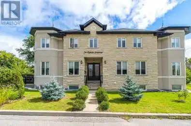 24 Avenue Toronto (Englemount-Lawrence) Ontario M6A1M6